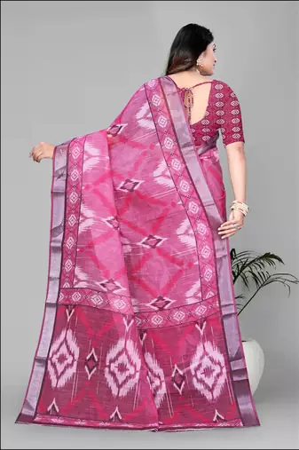 pink geomatrical print saree