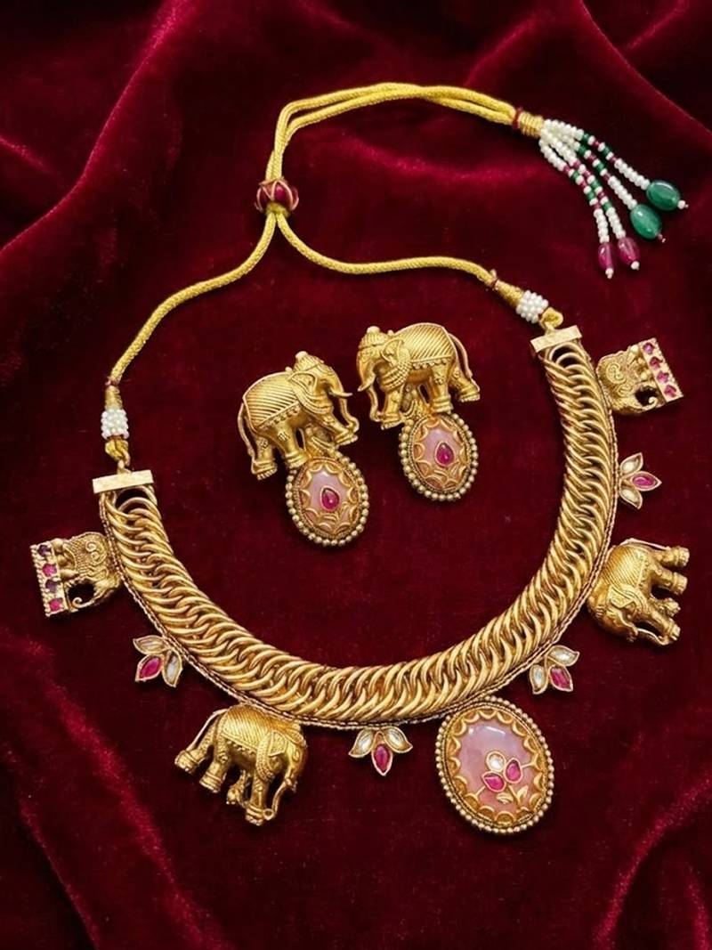 Elephant design pota stone traditional necklace set