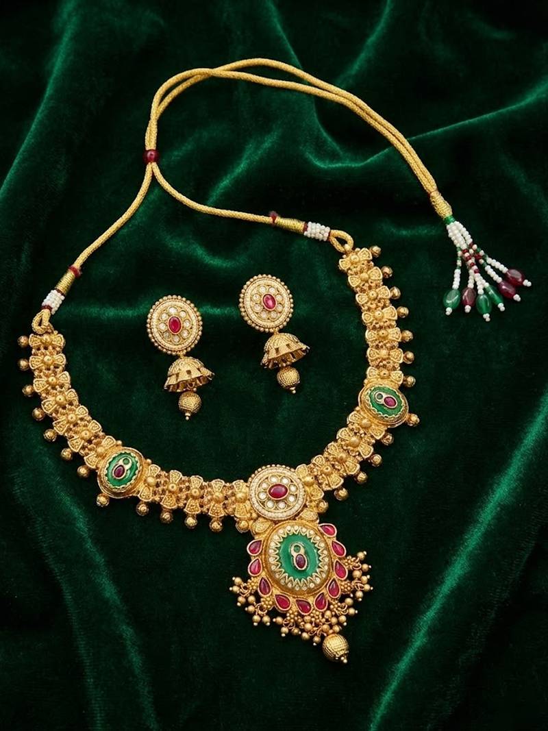 Antique golden plated matt finish spike necklace set