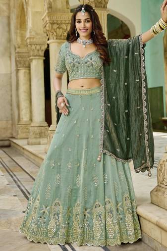 GOLD CRUSH FABRIC WITH BEADWORK with blouse