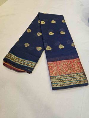 navy blue cotton saree with golden zari butta work 3