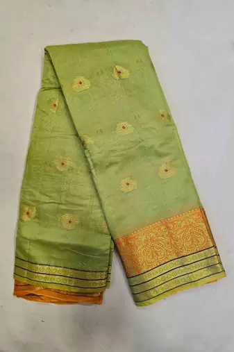 green cotton saree with golden zari butta work