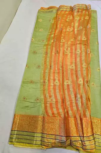 green cotton saree with golden zari butta work