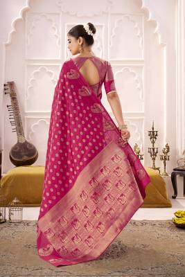 rani pink roop silk blend zari weaving saree with blouse 2