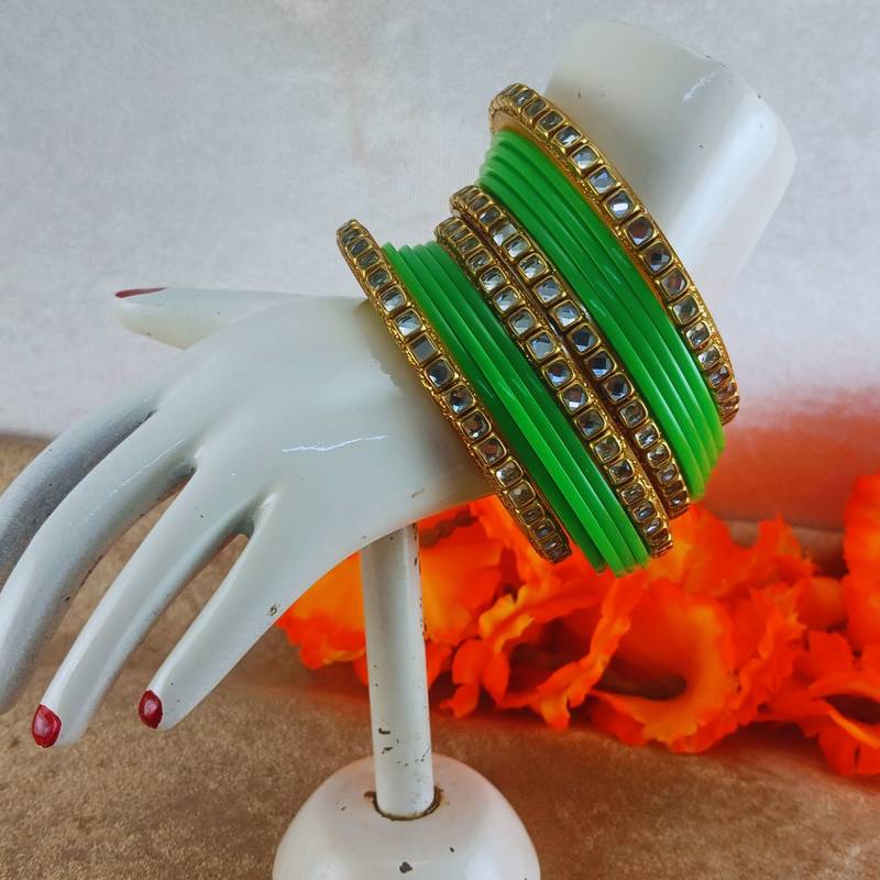 Kundan stud colour multi pack of 12 material acrylic bangle