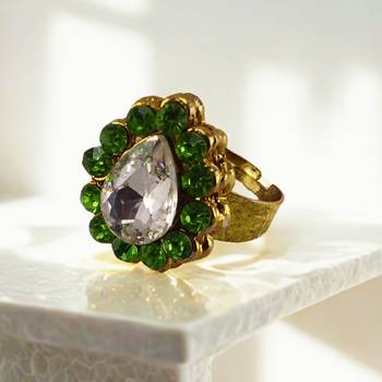Light green stone stud brass ring / premium gold plated wedding ring for  women 2