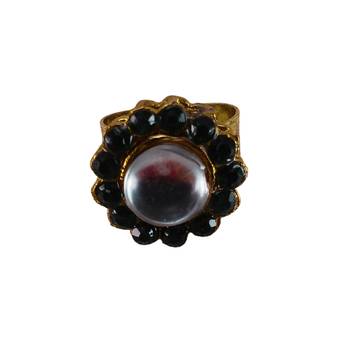 Green stone stud brass ring / premium gold plated wedding ring for  women 1