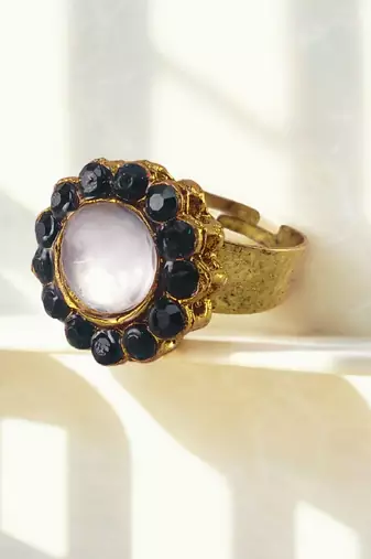 Green stone stud brass ring / premium gold plated wedding ring for  women