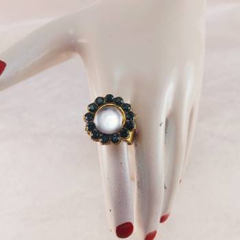 Green stone stud brass ring / premium gold plated wedding ring for  women 3