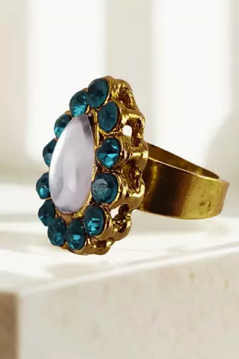 Radium stone stud brass ring / premium gold plated wedding ring for  women