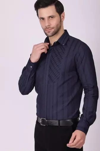 Pier seven men's cotton striped pleated yoke regular fit shirt - navy blue (pwy054)
