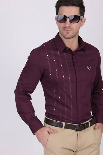 Pier seven signature cotton self design slim fit shirt for men - maroon (pwy055)