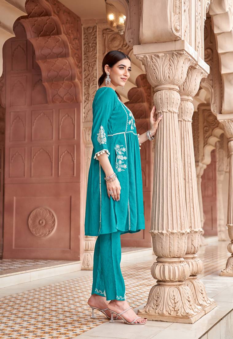 Ethnic Motifs Embroidered Thread Work Viscos Bulti Kurta With Trouser 