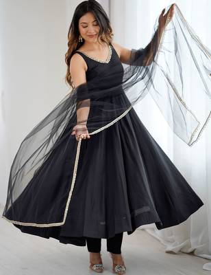  Black Lace Work Chanderi Silk Anarkali Suit With Dupatta 4