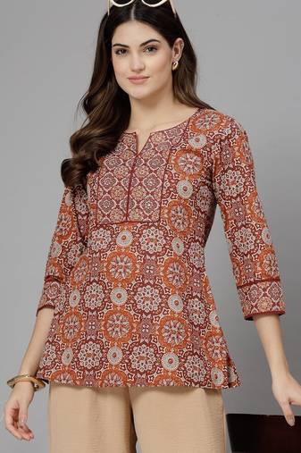 Rust printed straight cotton top with regular sleeves & side slit