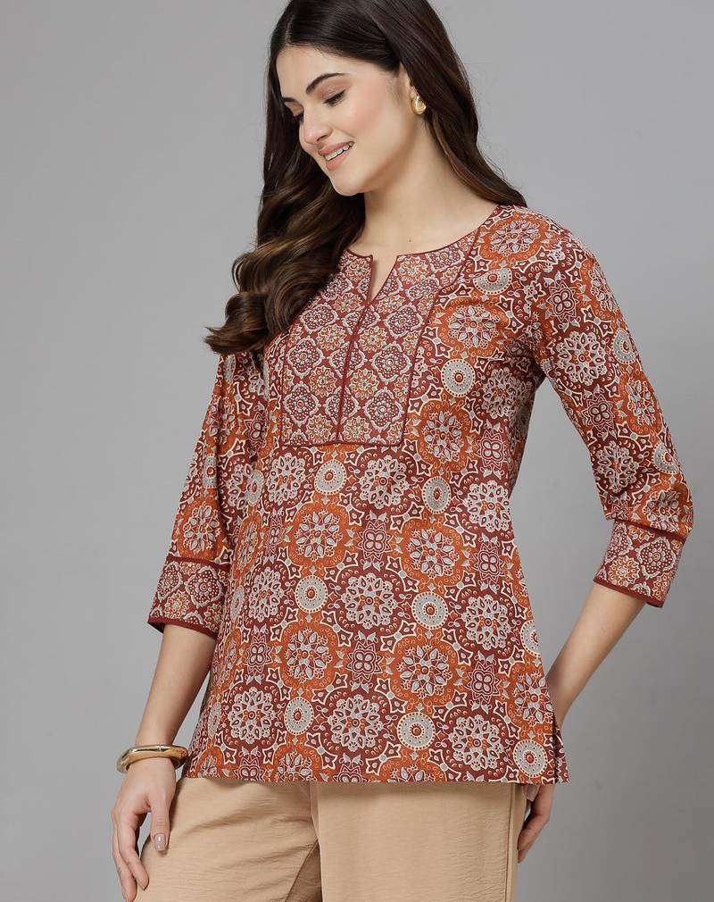 Rust printed straight cotton top with regular sleeves & side slit