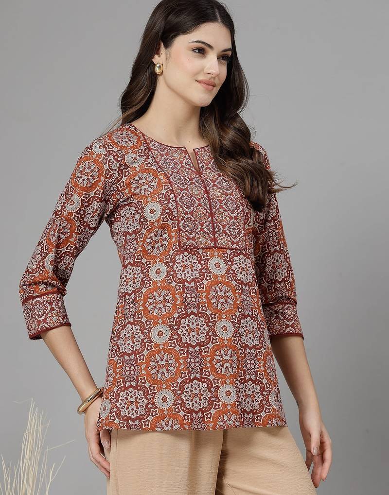 Rust printed straight cotton top with regular sleeves & side slit