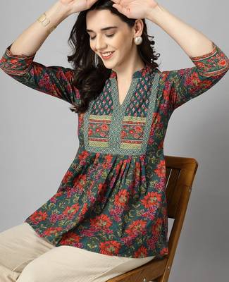 Green floral print mandarin collar cotton top with a-line design & 3/4 sleeves 1