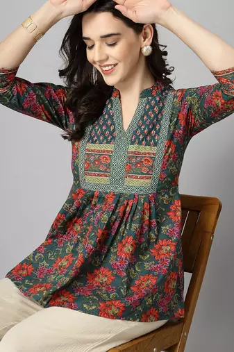 Green floral print mandarin collar cotton top with a-line design & 3/4 sleeves