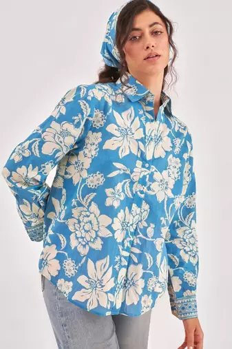 Blue floral printed shirt with spread collar & button placket