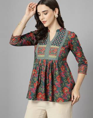 Green floral print mandarin collar cotton top with a-line design & 3/4 sleeves 4