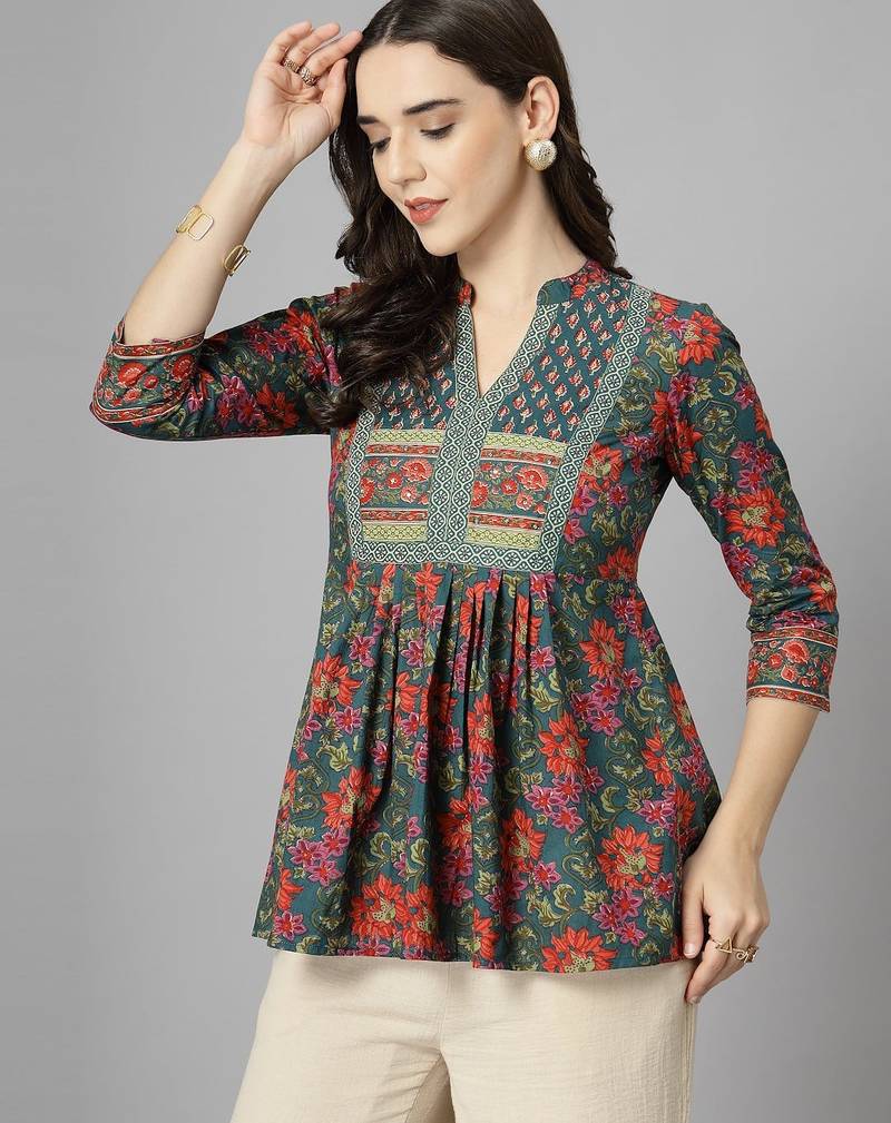 Green floral print mandarin collar cotton top with a-line design & 3/4 sleeves