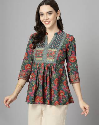 Green floral print mandarin collar cotton top with a-line design & 3/4 sleeves 5