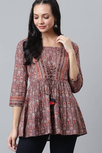 Rust printed gathered top