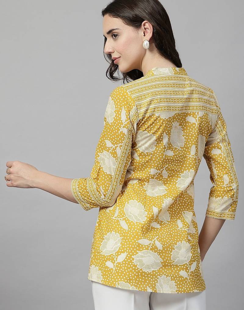 A-line butter yellow cotton printed top
