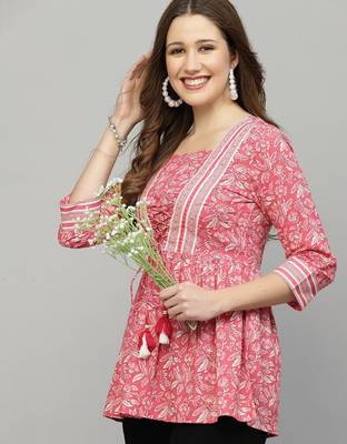 Pink floral printed tie-up top 3