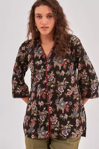 Floral print cotton shirt style top with lace inserts & button closure