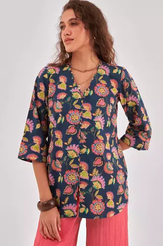 Floral print cotton shirt style top with flared sleeves & button closure