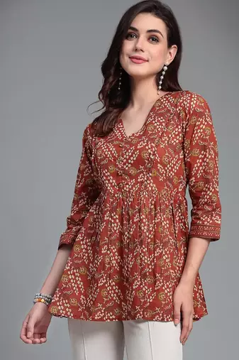 Burnt orange floral printed v neck cotton top