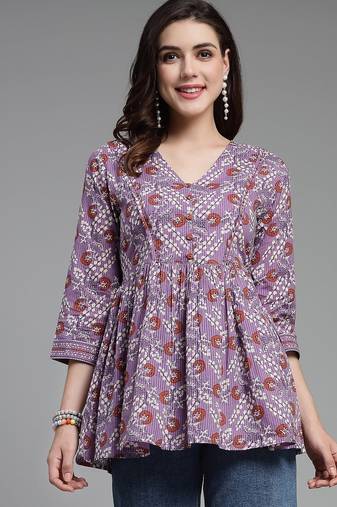Soft purple floral printed v neck cotton top