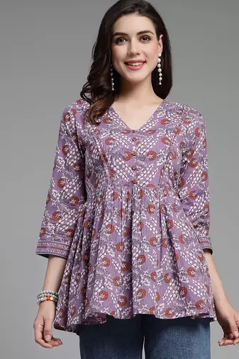 Soft purple floral printed v neck cotton top