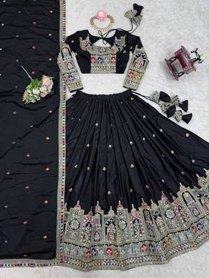 Black embroidered work lehenga choli with dupatta 6