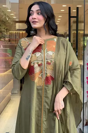 Floral embroidered green round neck  cotton kurta set with trouser & dupatta
