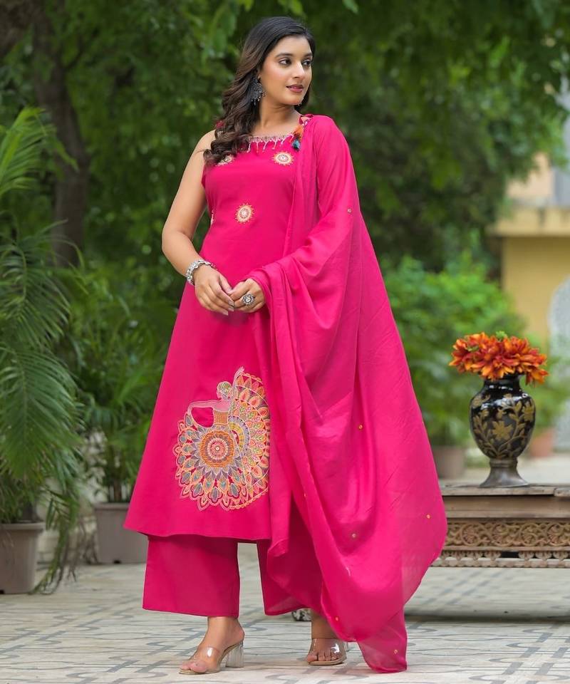 Floral embroidered pink round neck pure cotton kurta set with trouser & dupatta