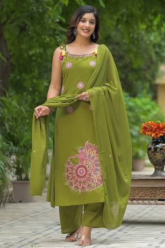 Floral embroidered green round neck pure cotton kurta set with trouser & dupatta