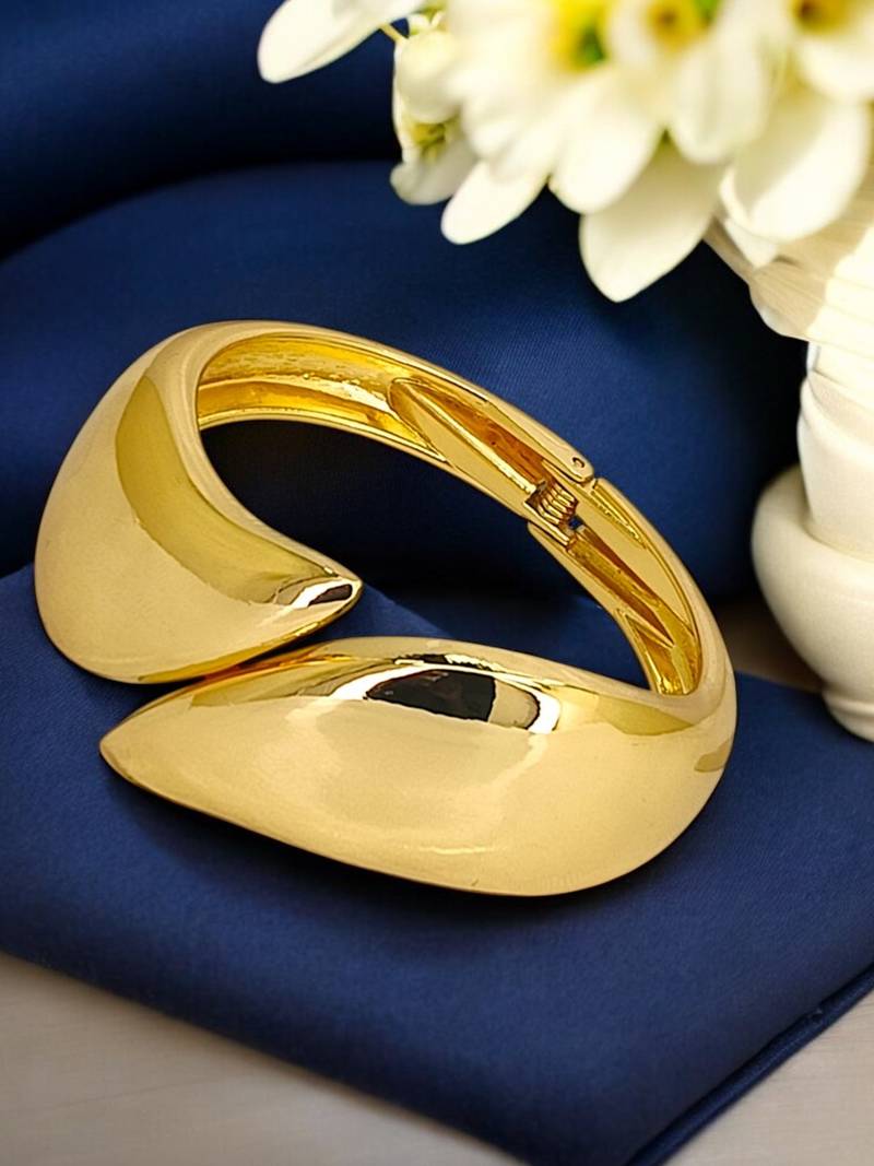 Gold plated stylish cuff bracelet