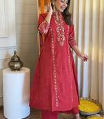 Floral embroidered pink round neck pure cotton kurta set with trouser