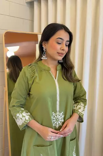 Floral embroidered green round neck  cotton co-ord set