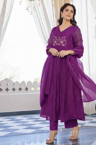 Floral embroidered purple v neck pure cotton kurta set with trouser & dupatta
