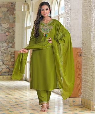 Floral embroidered green v neck  cotton kurta set with trouser & dupatta 1