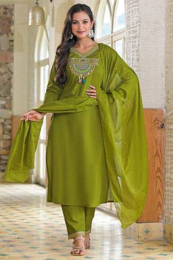 Floral embroidered green v neck pure cotton kurta set with trouser & dupatta