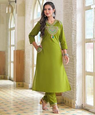 Floral embroidered green v neck  cotton kurta set with trouser & dupatta 2
