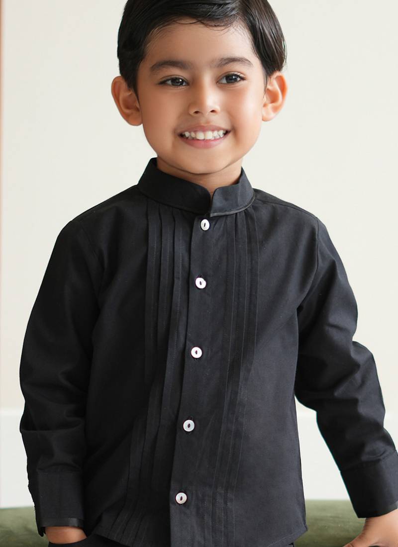 Black cotton shirt