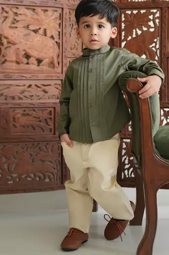 Green cotton shirt