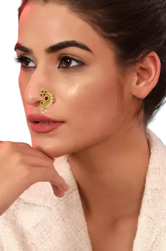 Gold plated paisley design clip on nose pin