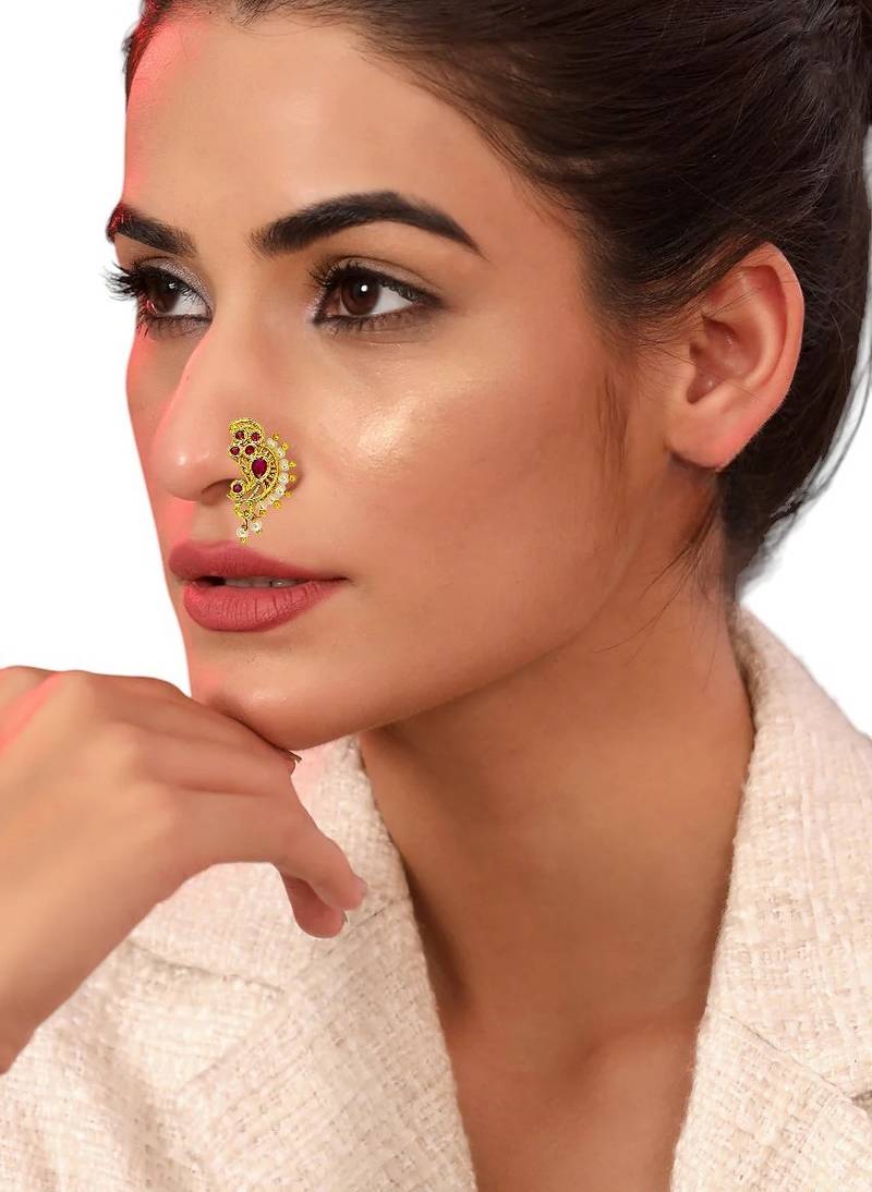 Gold plated paisley design clip on nose pin